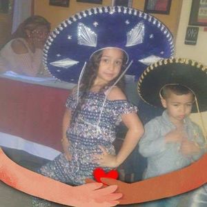 Meet your Posher, Luis gabino